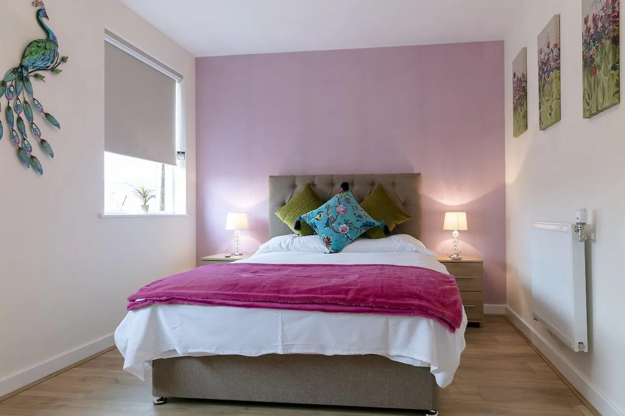 Modern & Exquisite Trumpington Townhouse With Parking & 5 Mins To Papworth Hospital Cambridge Wielka Brytania
