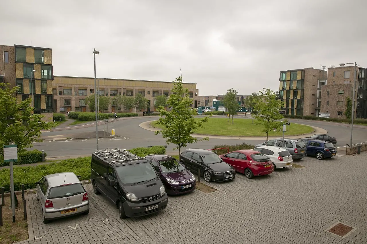 Apartament Modern & Exquisite Trumpington Townhouse With Parking & 5 Mins To Papworth Hospital Cambridge Wielka Brytania